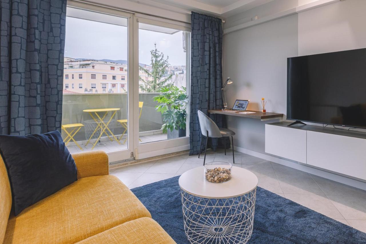 Esclusiva Suite Con Terrazza/Ultra Wi-Fi/Free Park Trieste Exterior photo